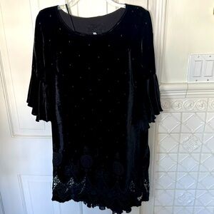 Fully lined velvet embroidered Johnny Was dress with 3/4 length ruffled sleeves